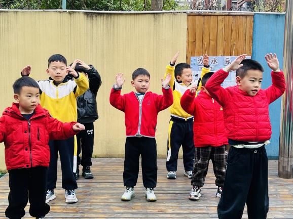 C:/Users/001/Desktop/升旗仪式简讯图片/IMG_6913.JPGIMG_6913